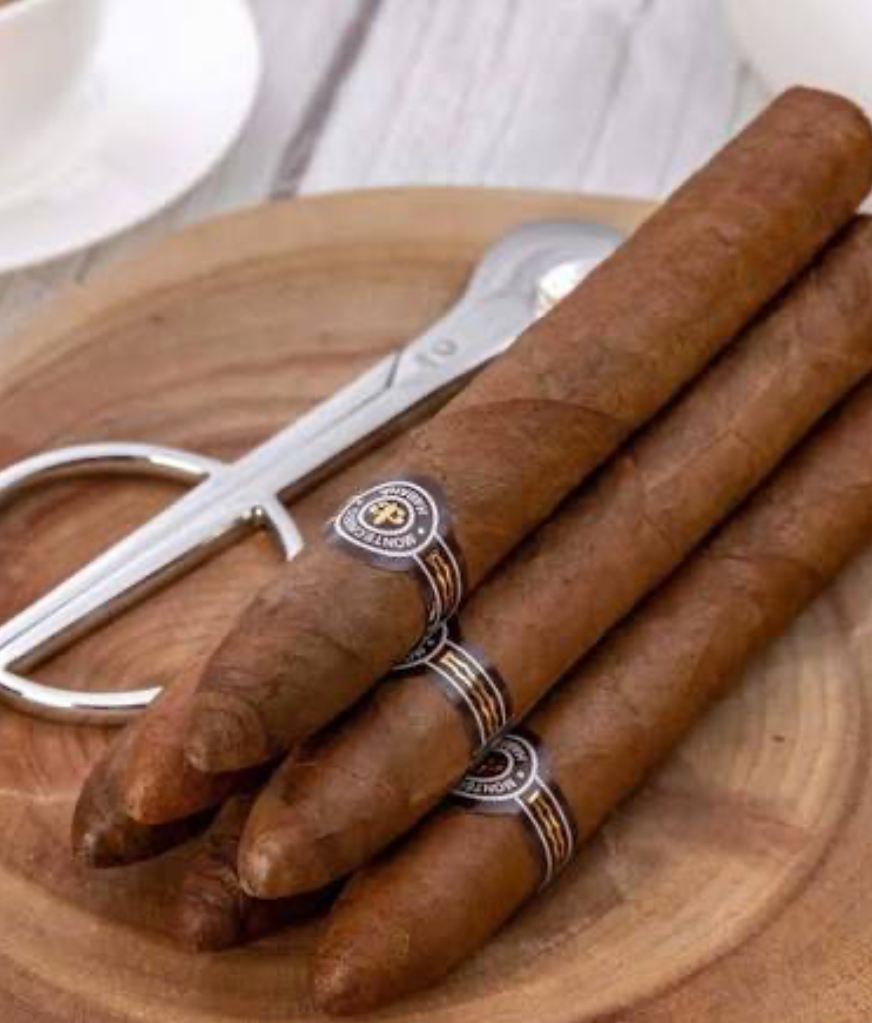 Montecristo Clásica No. 2 실제 제품 사진