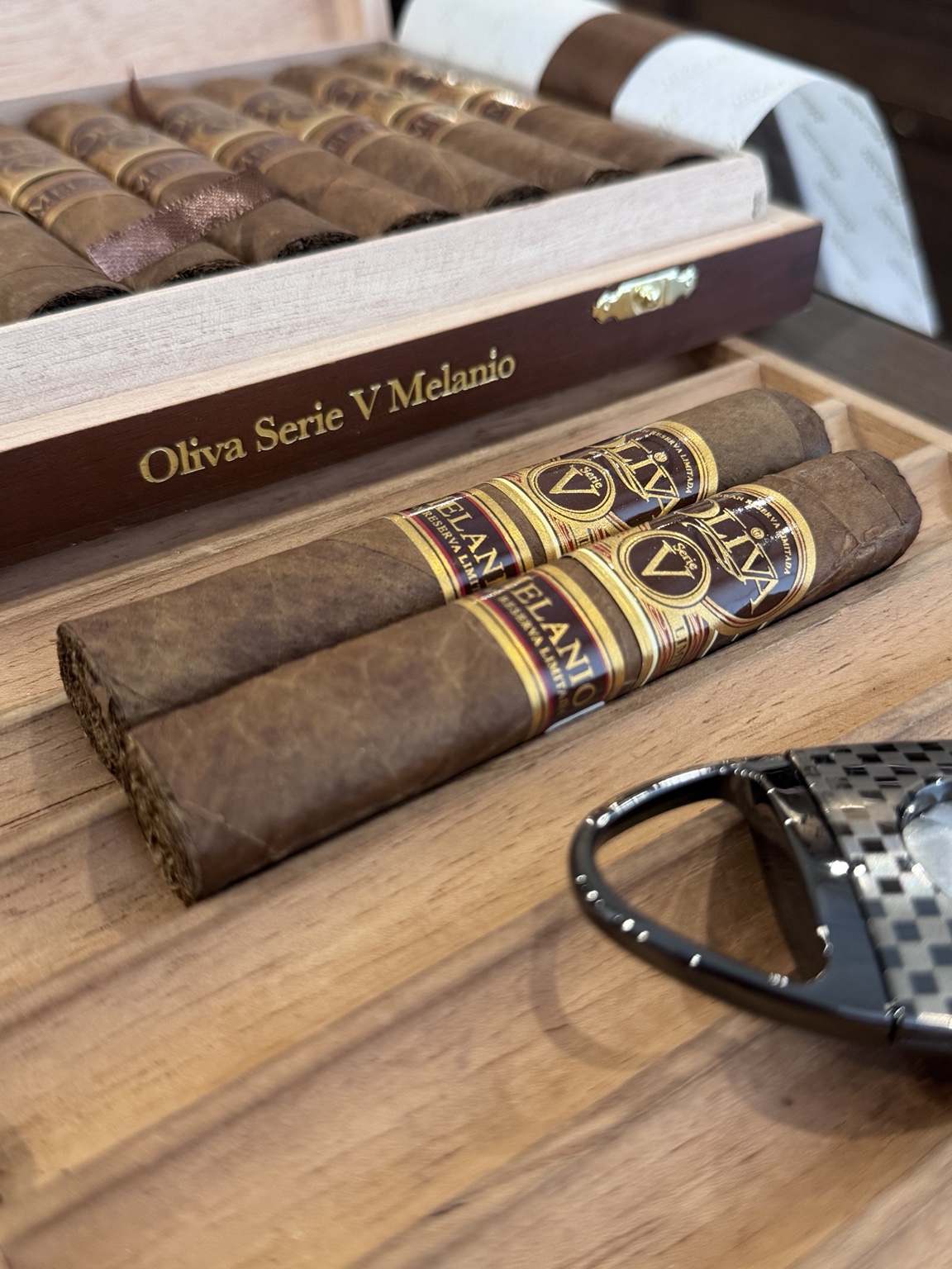 Oliva Serie V Melanio Robusto 실제 제품 사진